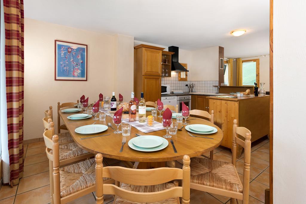 Madame Vacances Les Chalets Du Praz La Plagne Pokoj fotografie